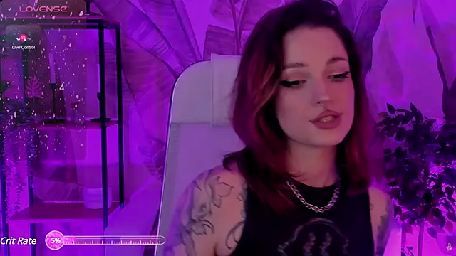 Snapshot of BratzieDarsie chatting on February 11, 2025, 2:57 pm BratzieDarsie online show from February 11, 2025, 2:57 pm