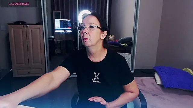 Snapshot of Celine_Faer1 chatting on May 11, 2026, 2:56 pm Celine Faer1 online show from May 11, 2026, 2:56 pm