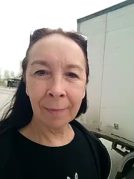 Snapshot of Celine_Faer1 chatting on May 5, 2026, 9:45 am Celine Faer1 online show from May 5, 2026, 9:45 am