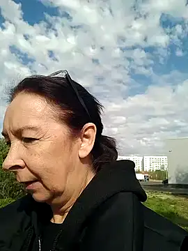 Snapshot of Celine_Faer1 chatting on May 26, 2026, 2:09 am Celine Faer1 online show from May 26, 2026, 2:09 am