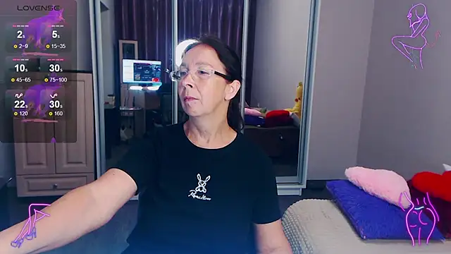 Snapshot of Celine_Faer1 chatting on June 12, 2026, 12:47 pm Celine Faer1 online show from June 12, 2026, 12:47 pm
