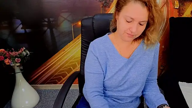 EmmaxPark online show from December 4, 2025, 7:18 am