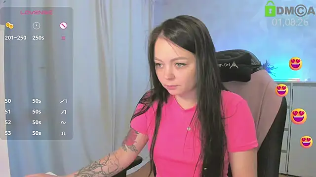 Snapshot of AnnyHoney_ chatting on August 1, 2026, 12:58 pm AnnyHoney online show from August 1, 2026, 12:58 pm