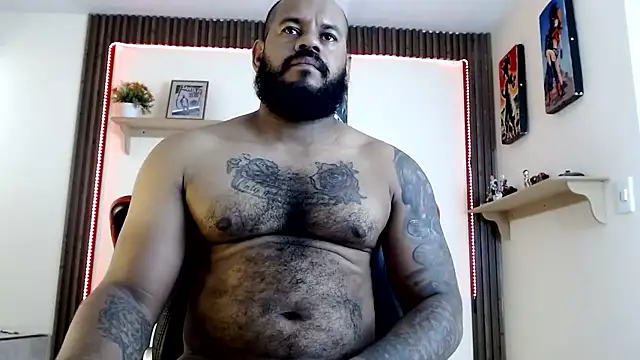 Damian64420 online show from June 12, 2026, 9:45 pm
