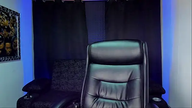 Snapshot of jhonnysnow17 chatting on October 26, 2025, 3:23 pm jhonnysnow17 online show from October 26, 2025, 3:23 pm