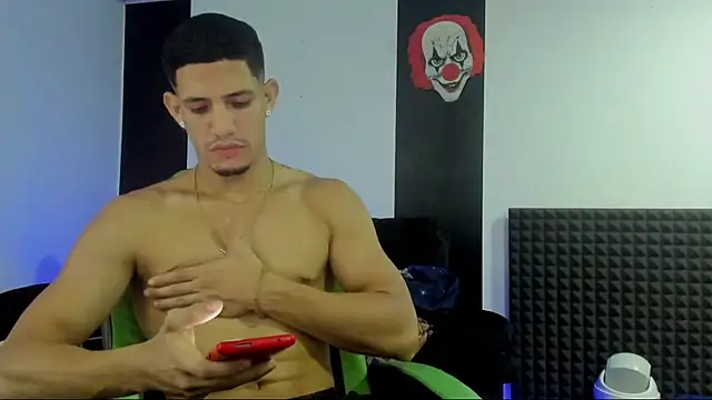 Snapshot of jhonnysnow17 chatting on March 23, 2025, 12:36 am jhonnysnow17 online show from March 23, 2025, 12:36 am