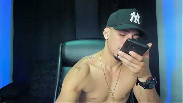 Snapshot of jhonnysnow17 chatting on September 24, 2025, 6:14 pm jhonnysnow17 online show from September 24, 2025, 6:14 pm