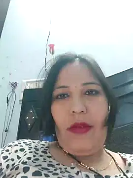 Poojabhabi101 online show from March 11, 2025, 5:24 am