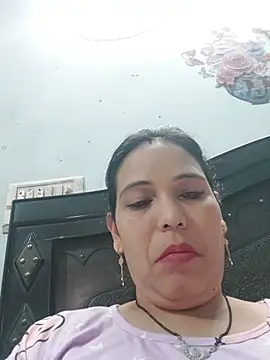 Snapshot of Poojabhabi101 chatting on June 2, 2026, 6:13 am Poojabhabi101 online show from June 2, 2026, 6:13 am