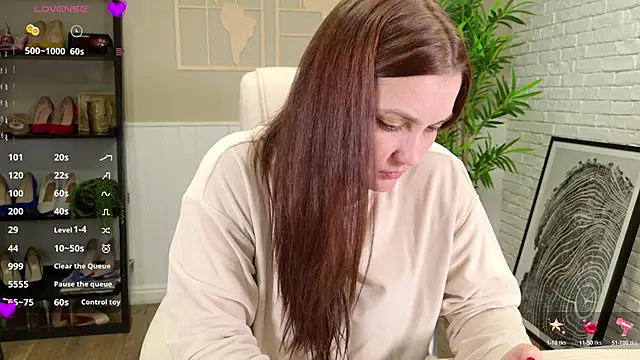 Snapshot of SelineSole chatting on March 6, 2026, 4:13 pm SelineSole online show from March 6, 2026, 4:13 pm