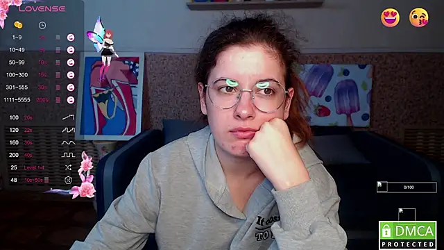 Snapshot of Aminabeatris chatting on October 7, 2025, 11:22 am Aminabeatris online show from October 7, 2025, 11:22 am