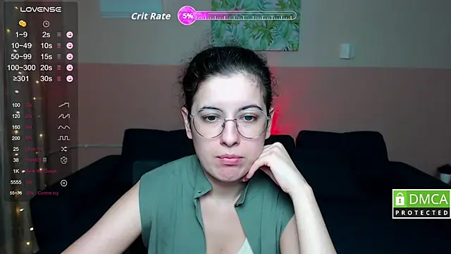 Snapshot of Aminabeatris chatting on December 1, 2025, 12:28 pm Aminabeatris online show from December 1, 2025, 12:28 pm