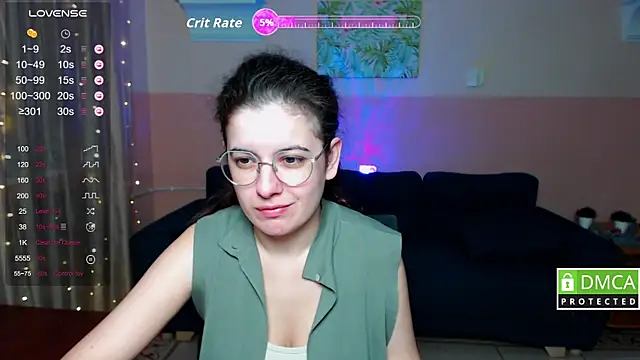 Snapshot of Aminabeatris chatting on November 18, 2025, 6:28 am Aminabeatris online show from November 18, 2025, 6:28 am