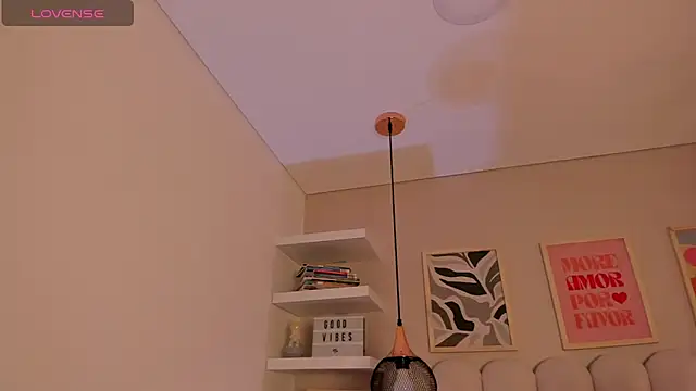 Snapshot of cute__cherry_ chatting on November 17, 2025, 7:29 pm cute cherry online show from November 17, 2025, 7:29 pm