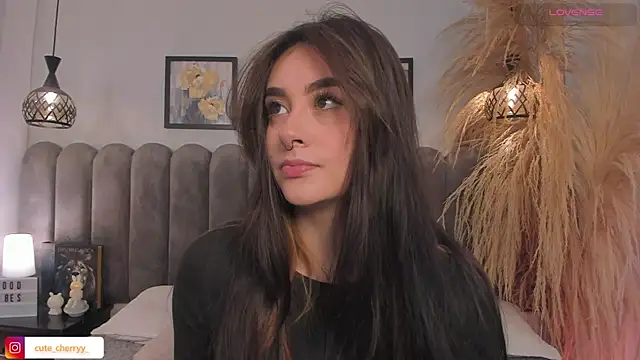 Snapshot of cute__cherry_ chatting on May 23, 2026, 7:35 pm cute cherry online show from May 23, 2026, 7:35 pm