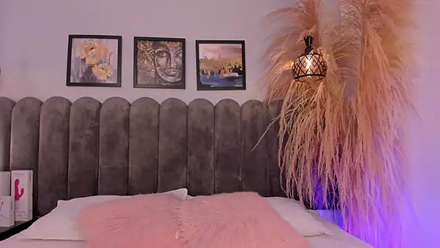 cute  cherry  online show from April 10, 2026, 8:27 pm