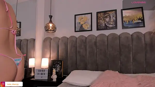 Snapshot of cute__cherry_ chatting on April 16, 2026, 8:09 pm cute cherry online show from April 16, 2026, 8:09 pm