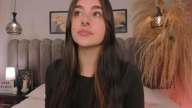 Snapshot of cute__cherry_ chatting on May 6, 2026, 8:24 pm cute cherry online show from May 6, 2026, 8:24 pm