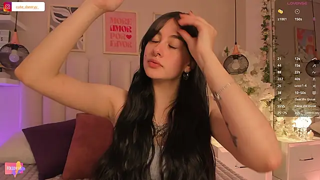 Snapshot of cute__cherry_ chatting on November 19, 2025, 8:53 pm cute cherry online show from November 19, 2025, 8:53 pm