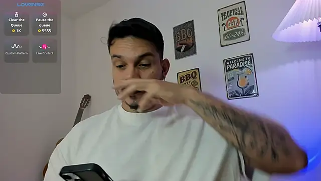 Snapshot of alejandro_stark chatting on January 9, 2026, 10:44 am alejandro stark online show from January 9, 2026, 10:44 am