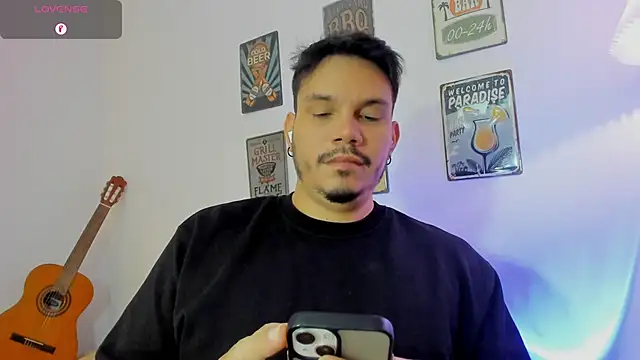 Snapshot of alejandro_stark chatting on January 12, 2026, 11:06 am alejandro stark online show from January 12, 2026, 11:06 am