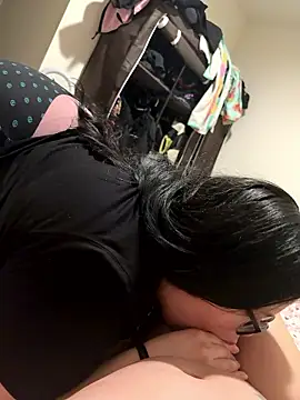 LiverandBrat77 online show from January 14, 2026, 5:11 am