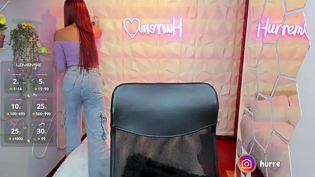 Snapshot of hurrencam chatting on October 3, 2025, 1:01 pm hurrencam online show from October 3, 2025, 1:01 pm