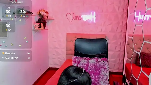 Snapshot of hurrencam chatting on March 13, 2025, 4:12 pm hurrencam online show from March 13, 2025, 4:12 pm