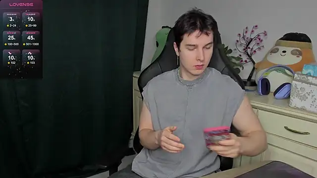 Snapshot of Vincent_Strong chatting on January 18, 2026, 8:18 am Vincent Strong online show from January 18, 2026, 8:18 am