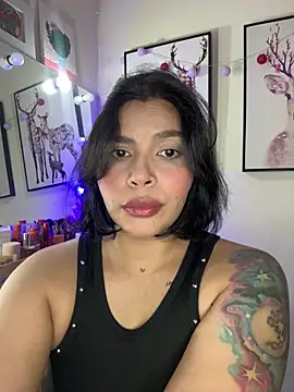 Snapshot of GigiiStone chatting on January 16, 2026, 12:47 am GigiiStone online show from January 16, 2026, 12:47 am