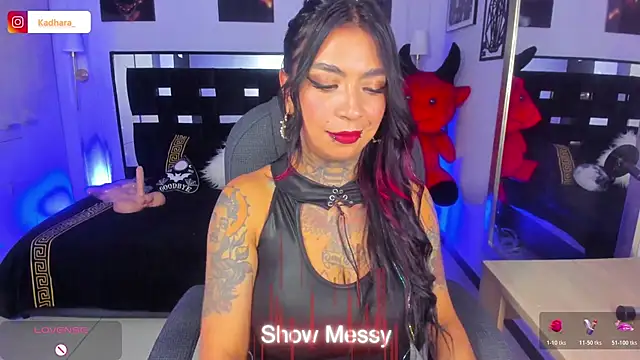 Snapshot of Kadarah chatting on November 29, 2025, 7:03 pm Kadarah online show from November 29, 2025, 7:03 pm