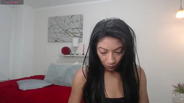 sofia perez    online show from May 29, 2026, 8:15 pm