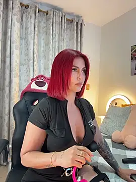 zafiro mo0n online show from March 30, 2026, 10:44 pm