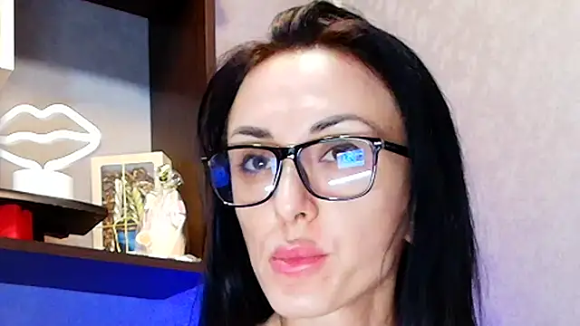 Siaconna online show from September 15, 2025, 6:14 am