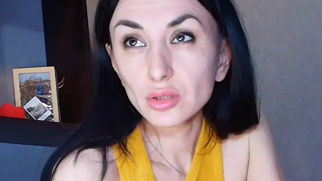 Siaconna online show from March 22, 2025, 9:45 am