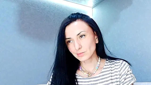 Snapshot of Siaconna chatting on May 10, 2026, 10:19 am Siaconna online show from May 10, 2026, 10:19 am