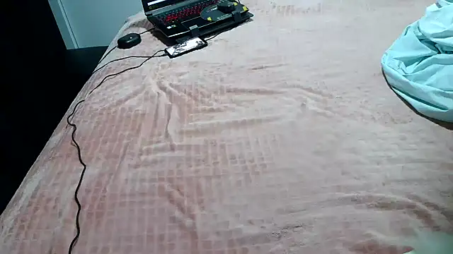 Snapshot of Kellynha_Sweet chatting on February 25, 2025, 11:15 pm Kellynha Sweet online show from February 25, 2025, 11:15 pm