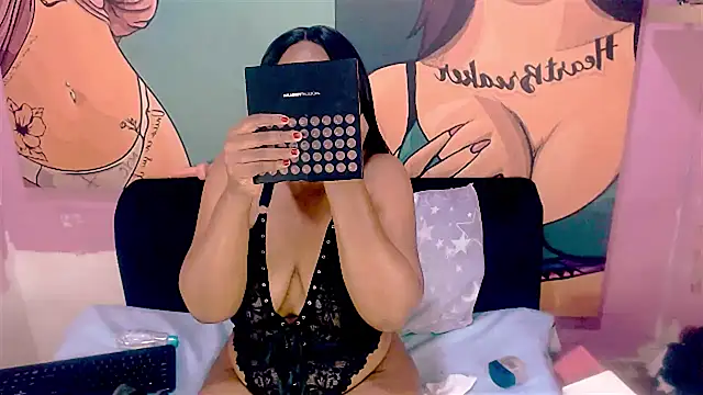 Snapshot of Ebonycherryx chatting on September 24, 2025, 8:43 am Ebonycherryx online show from September 24, 2025, 8:43 am