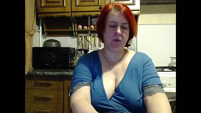 Snapshot of NikolRedMilf chatting on December 3, 2025, 10:31 pm NikolRedMilf online show from December 3, 2025, 10:31 pm