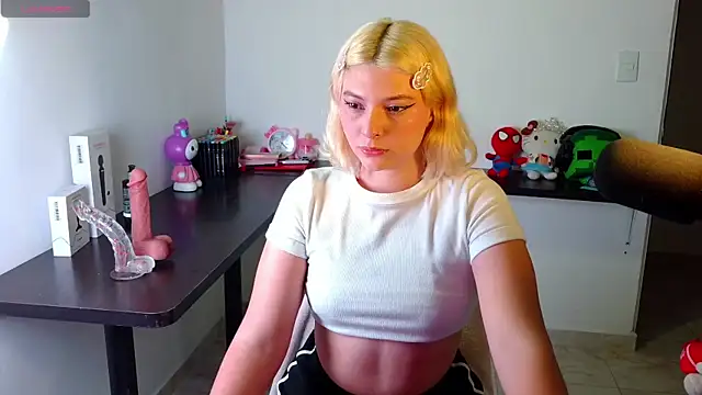 Ania jones online show from April 26, 2026, 12:19 am