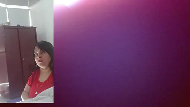 sammyEvans   online show from October 15, 2025, 1:19 pm