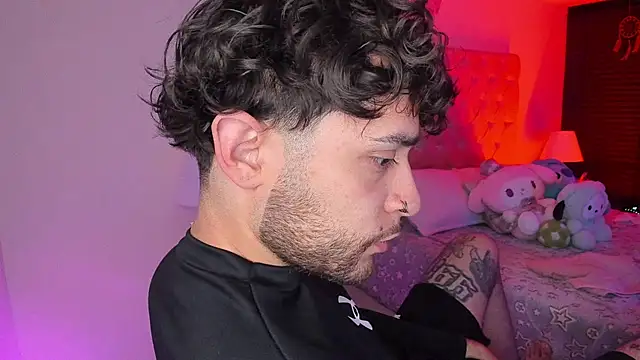 AbbyAndChris2 online show from April 14, 2026, 6:40 am