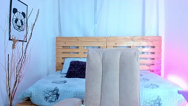 shantal rosse1 online show from November 3, 2025, 11:58 am