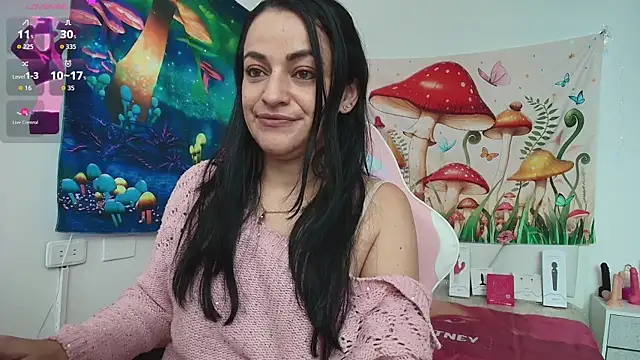 Snapshot of LovelyAzucena chatting on April 15, 2026, 4:33 pm LovelyAzucena online show from April 15, 2026, 4:33 pm