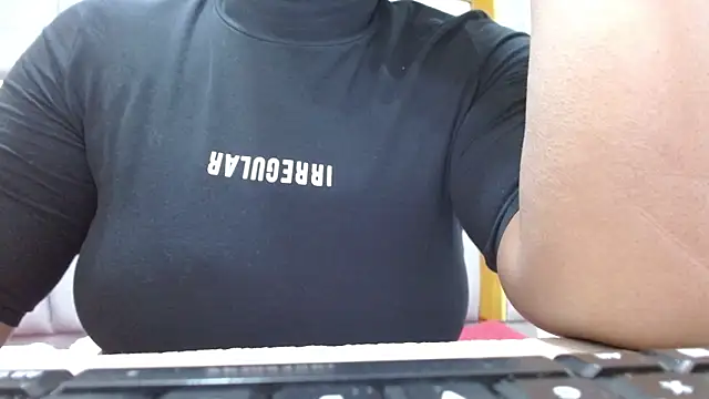 Snapshot of Cholatin chatting on December 5, 2025, 5:11 pm Cholatin online show from December 5, 2025, 5:11 pm