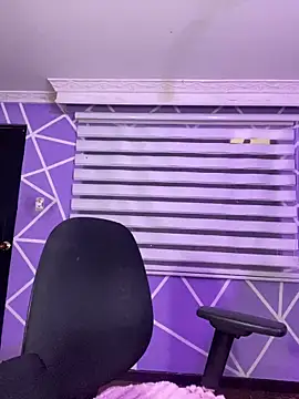 MiiaaJoness online show from April 15, 2026, 5:06 pm