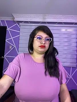 Snapshot of MiiaaJoness chatting on April 27, 2026, 2:59 pm MiiaaJoness online show from April 27, 2026, 2:59 pm