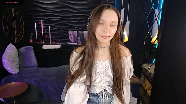 ChloeSunny online show from April 24, 2026, 9:06 pm