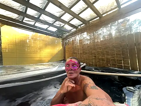 prainxxx22 online show from November 19, 2025, 7:14 pm