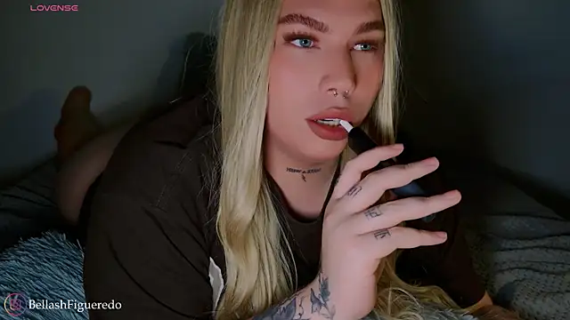 Snapshot of IsabellaFigueredo__ chatting on December 4, 2025, 4:11 am IsabellaFigueredo online show from December 4, 2025, 4:11 am